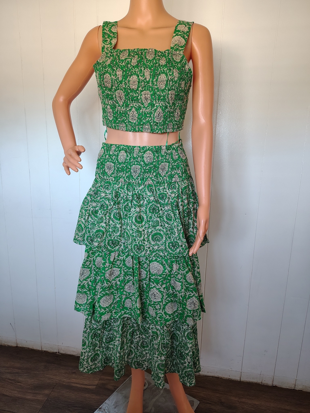 House of Harlow 1960 Green Floral Smocked Crop Top & Tiered Skirt 2-Piece Set S